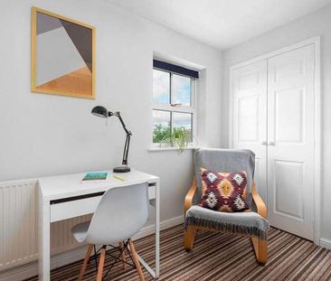 Rm West Water Crescent, Hampton Vale, PE7 - Photo 5