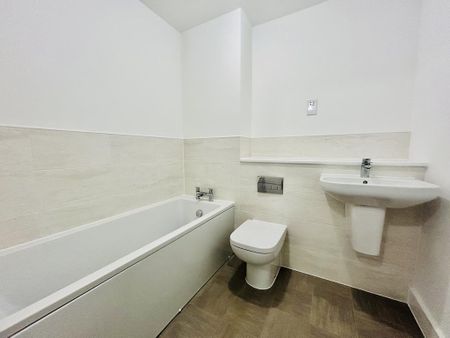 2 bedroom apartment to rent - Photo 4