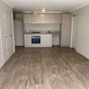 Quiet Location - Dual Key Property - Photo 4