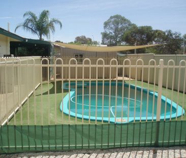 9 Hermit Street, Roxby Downs, SA 5725 - Photo 2