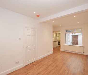 7 Strandburn Park, Belfast, BT4 1ND - Photo 2