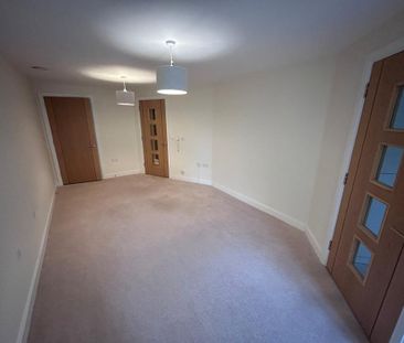 1 bedroom retirement property to rent - Photo 3
