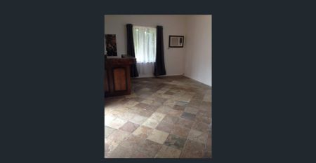 FAMILY HOME CLOSE TO THE BEACH! - Photo 2