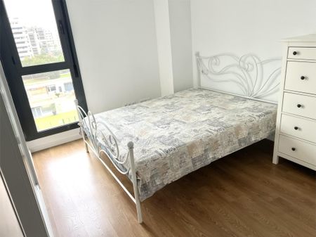 Piso de alquiler en Maestro José Garberí Serrano, 11, PAU 5 - Photo 3