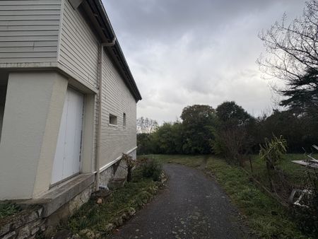 Location Maison 5 pièces 138m² AGEN 47000 - Photo 4