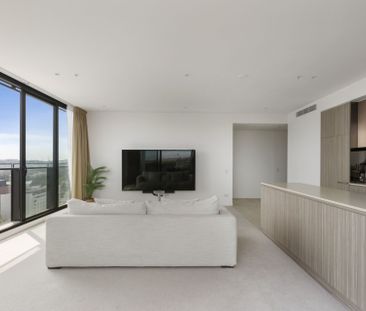 Amazing 3 Bedroom Unit in Infinity Fully Furnished - Photo 2