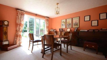 Marshall Close, Purley On Thames, Reading, RG8 - Photo 3