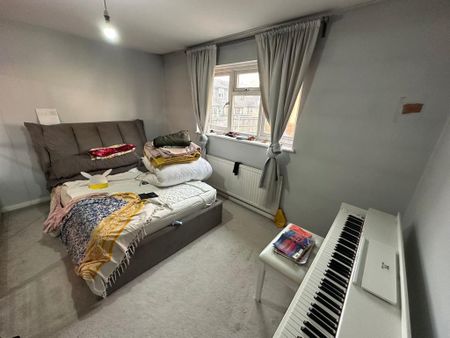 2 bedroom terraced house to rent - Photo 3