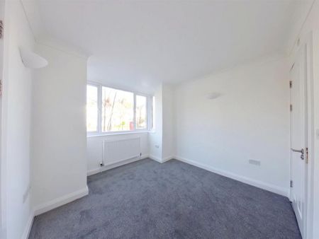 2 bedroom ground floor flat to rent - Photo 5