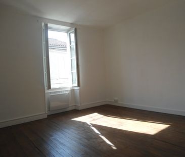 Location Appartement 2 pièces 31m² COGNAC 16100 - Photo 3