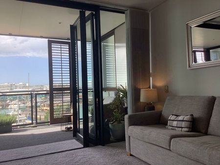 Stunning Viaduct Location - Photo 3