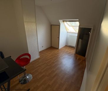 Appartement 5 pièces non meublé de 96m² à Angers - 450€ C.C. - Photo 4