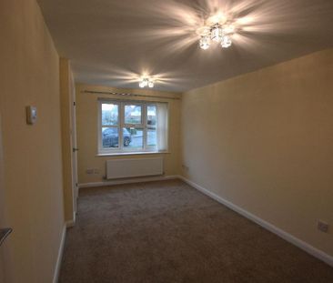 2 bedroom semi-detached house to rent - Photo 3