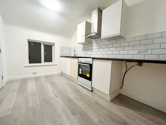 Studio Flat To let - HP12 (All Bills Included) - Photo 1