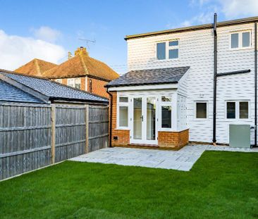 3 bedroom link detached house to rent - Photo 4