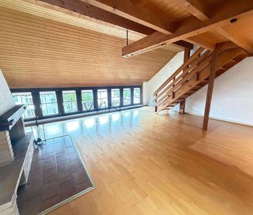 Maisonette-Dachwohnung mit idealem ÖV-Anschluss - Photo 1