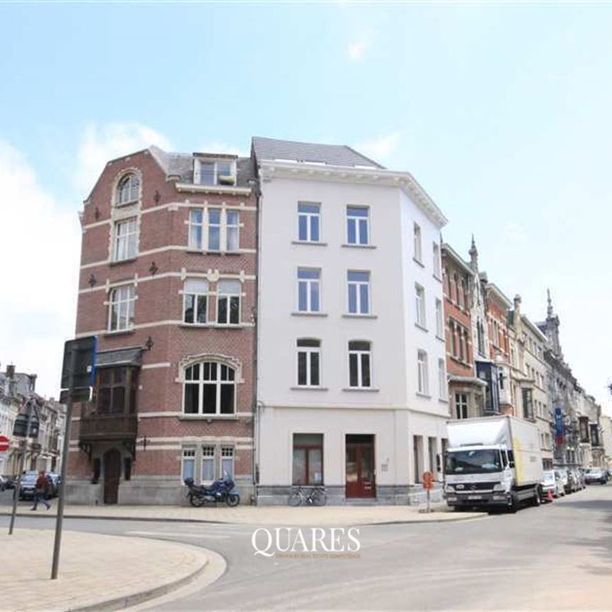 Twee slaapkamer appartement op 't Zuid met uitzicht op het vernieuwde museum! - Photo 1