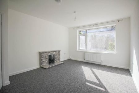 2 bedroom bungalow to rent - Photo 2