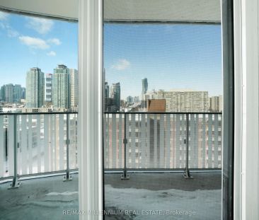 1 FAIRVIEW Road E #1107 - Photo 1