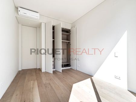 1 bedroom luxury Apartment for rent in Lisbon, Portugal - Photo 3