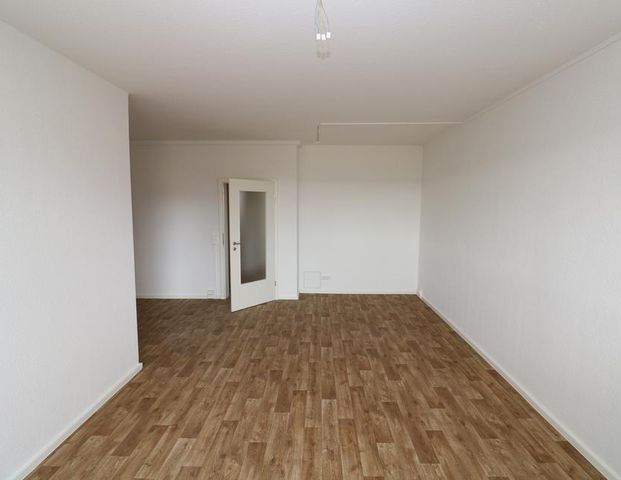 Eine neue Wohnung ist wie ein neues Leben…neu sanierte 2-RW mit Dusche u. Balkon!!! - Foto 1