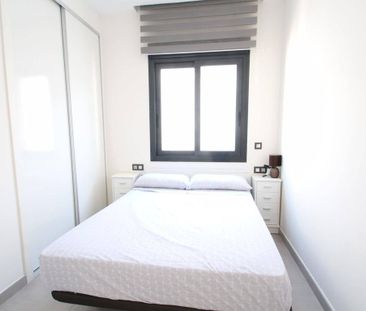 3 room luxury Villa for rent in Torrevieja, Valencia - Photo 1