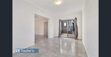 CONTEMPORY LIVING WITH SPACE FOR THE WHOLE FAMILY - Photo 4