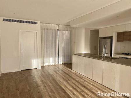 Conveniently Located Townhouse - Photo 2