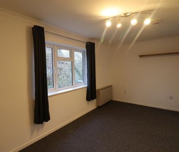 1 BED Studio flat To rent - Photo 2