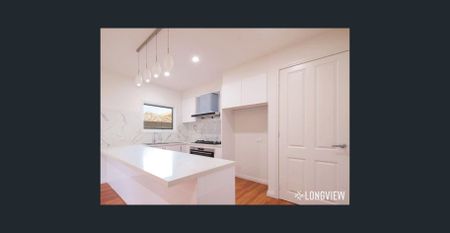 Modern Convenience in the Mount Waverley Secondary School Zone - Photo 4