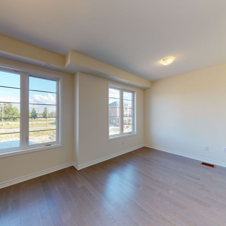 For Lease - 72 William F Bell Parkway, Richmond Hill, Ontario - Photo 1