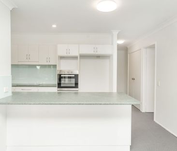 Charming Waterfront Single Story Family Home - Photo 1
