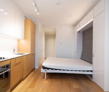 Stunning View. Studio Suite with Storage in Surrey Central By Skytrain - Photo 2