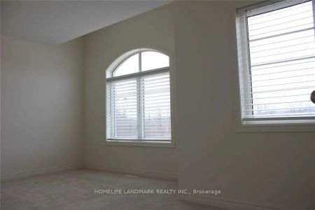 Property For Lease | W9234724 - Photo 4