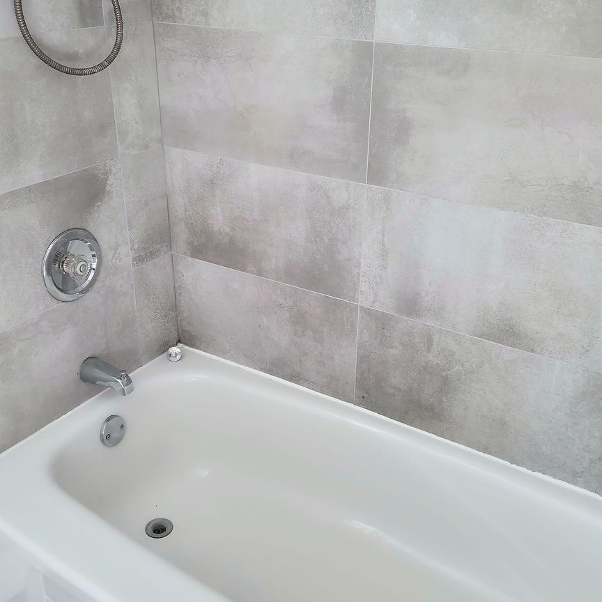 For Lease - 15 Castille Avenue Unit# Basement, Toronto, Ontario - Photo 1