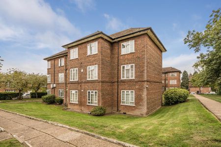 3 bedroom flat to rent - Photo 2
