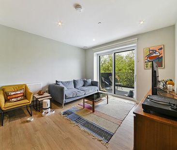 2 bedroom apartment to rent - Photo 3