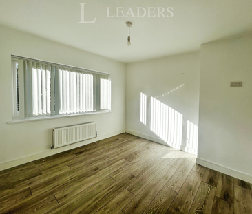 4 bedroom house to rent Lane Road, Wolverhampton, WV4 - Photo 1