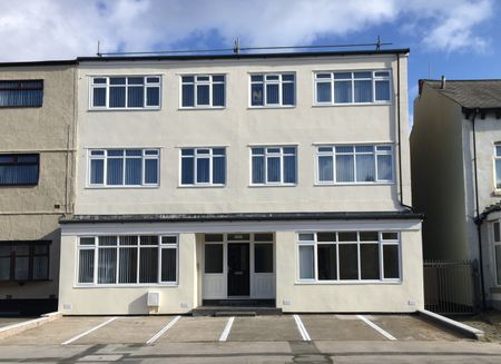 Park Road, Flat 6 - Photo 2