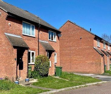 2 bedroom end of terrace house to rent - Photo 5