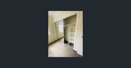 Charming Family Home in a Serene Neighbourhood - Photo 2