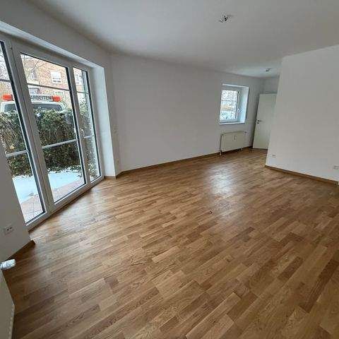 Schick sanierte 2-Zimmerwohnung inkl. EBK, Terrasse und kleinen Garten zu vermieten! - Foto 1