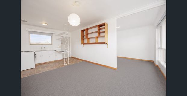 Location has it all! - Photo 1