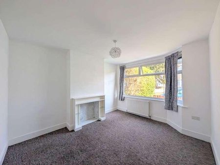 Buckingham Avenue, Feltham, TW14 - Photo 3