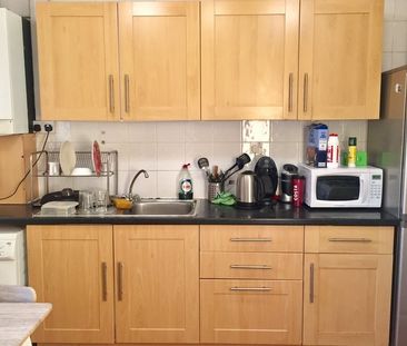 Room in a Shared Flat, Whitethorn Street, E3 - Photo 5