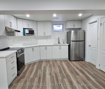 1183 ravenscroft Road #bsmt - Photo 3