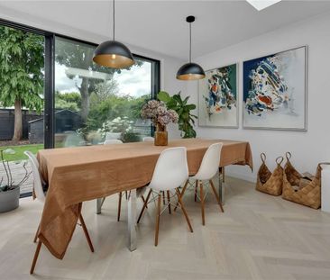 Nestled in a quiet cul-de-sac just off Westcar Lane, this beautiful... - Photo 3