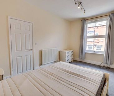 property to rent Aviary Place, Leeds, West Yorkshire, LS12 - Photo 5
