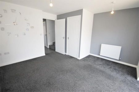 Booth Crescent, TF3 5HX - £940 pcm - Photo 5