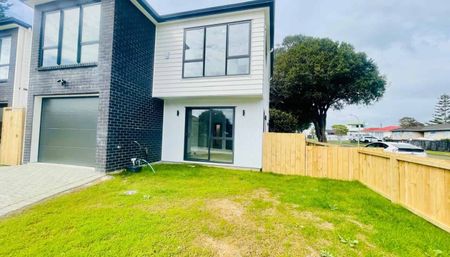 MANUREWA, 4 BEDROOMS - Photo 4